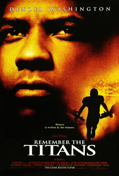 emlekezz-a-titanokra-amerikai-drama-sport-denzel-washington-2000