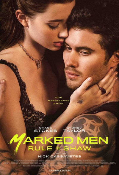 marked-men-tetovalt-sracok-amerikai-romantikus-chase-stokes-sydney-taylor-2025