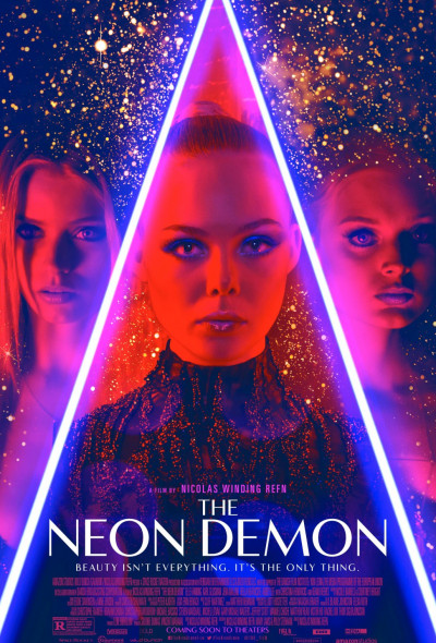 neon-demon-amerikai-horror-elle-fanning-keanu-reeves-2016
