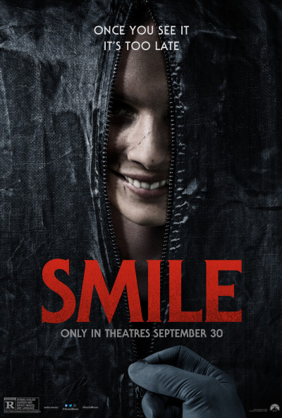 mosolyogj-smile-amerikai-horror-sosie-bacon-caitlin-stasey-2022