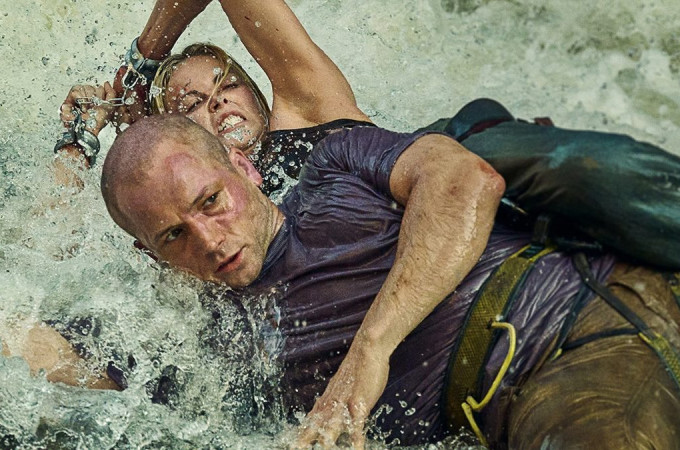 kritika-csucsragadozo-charlize-theron