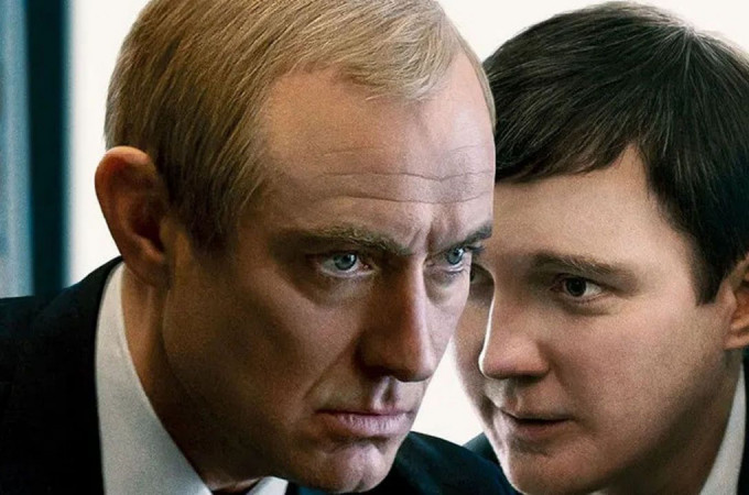 a-kreml-magusa-egy-cinikus-iranyito-elme-a-hatalom