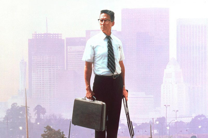 tekerd-vissza-osszeomlas-joel-schumacher-falling