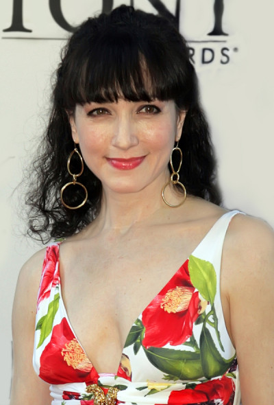 Bebe Neuwirth