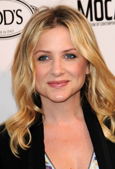 Jessica Capshaw