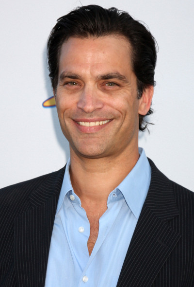 Johnathon Schaech