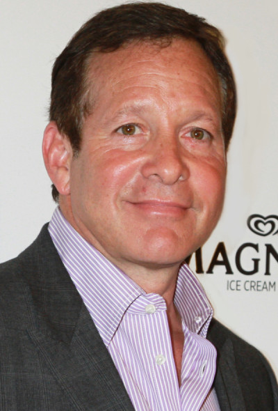 Steve Guttenberg
